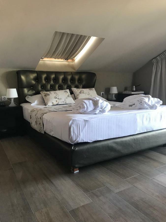 Deluxe Junior Suite with Spa Bath
