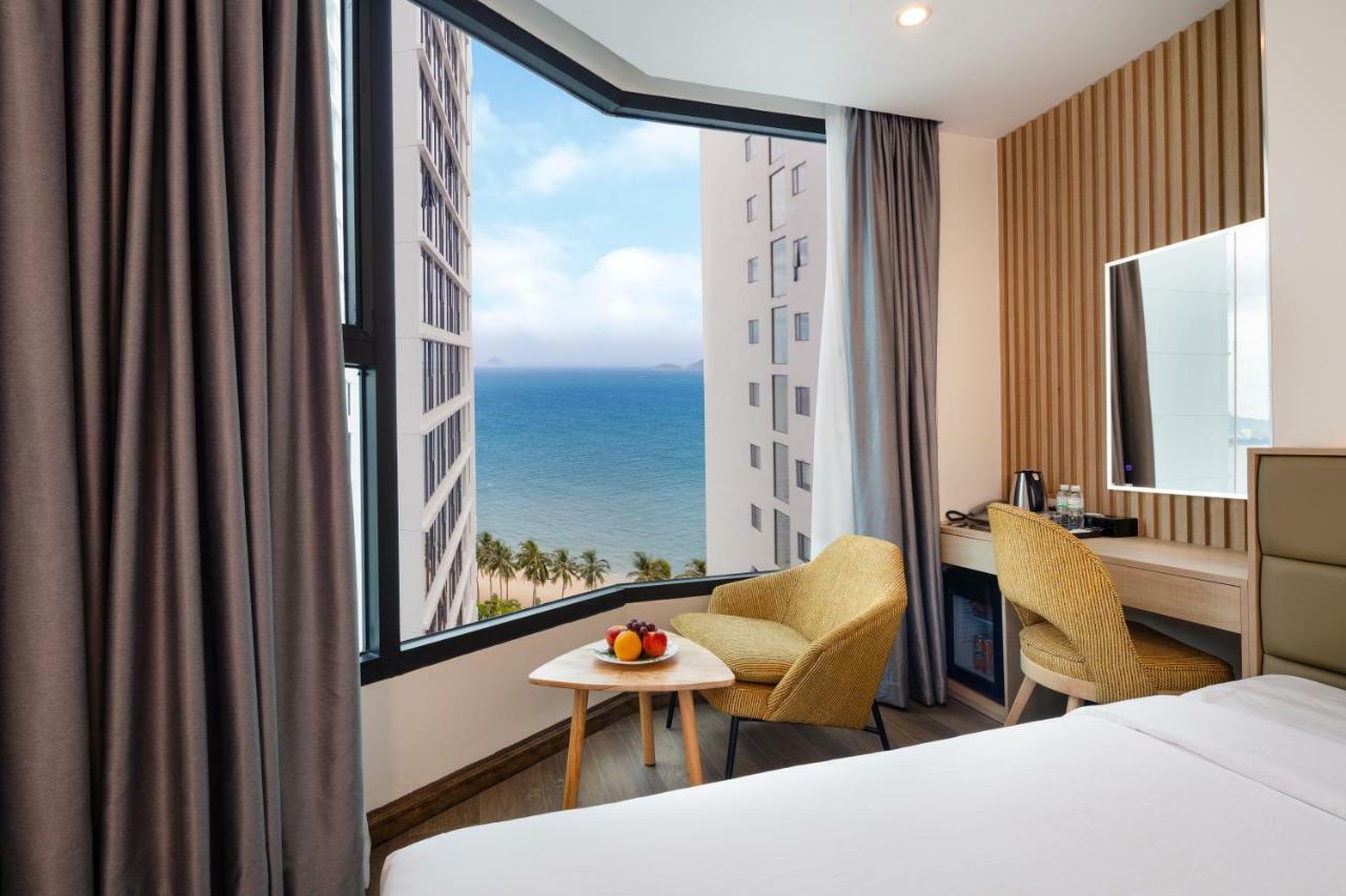 Deluxe Double or Twin Room with Sea View
