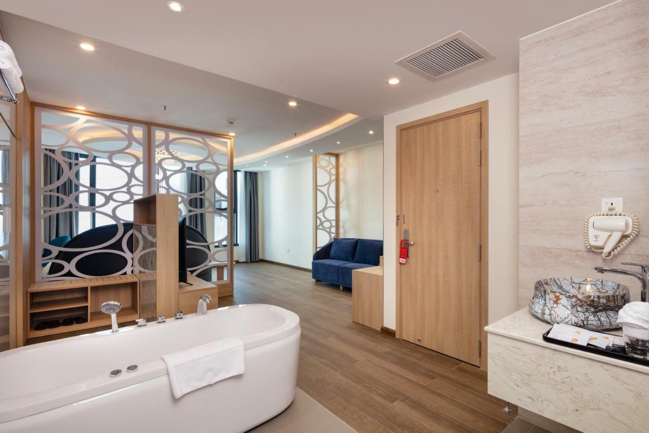 Suite with Sea View