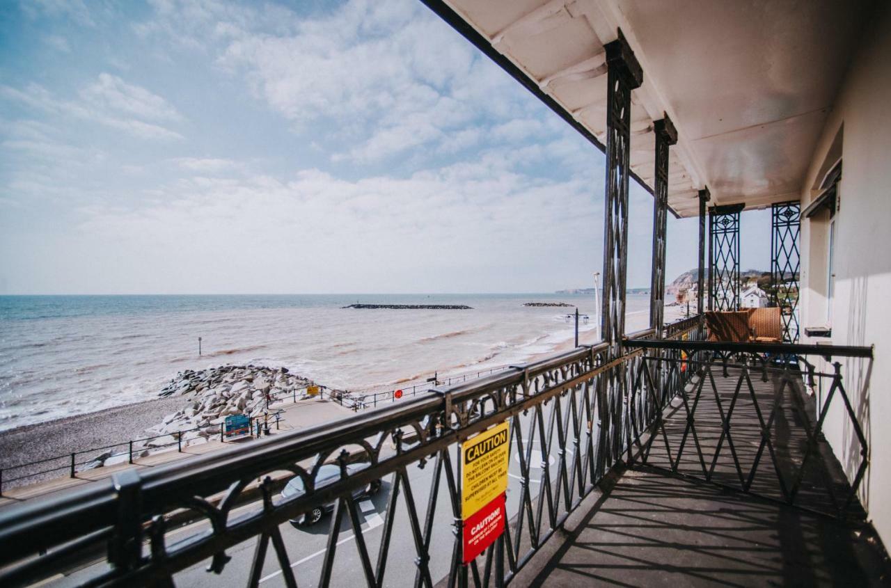 Hébergement Lit King-Size avec Balcon - Vue sur Mer