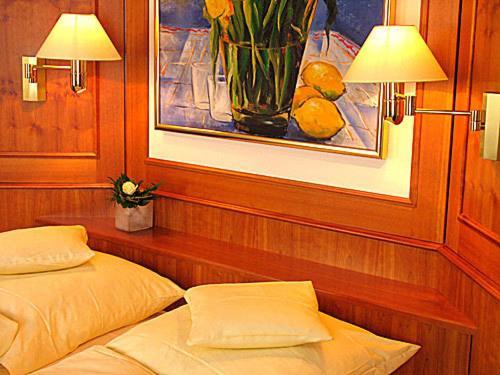 Standard Double Room,9112533:JPEG