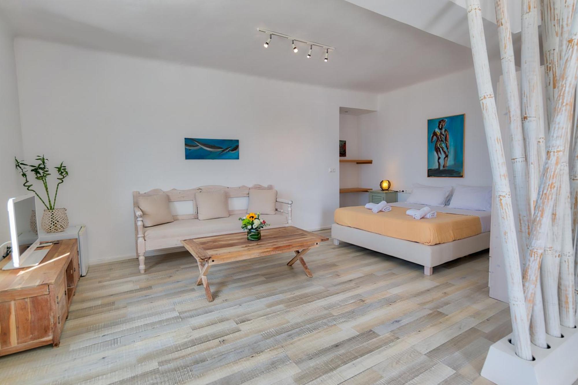 Deluxe Triple Room Balcony Sea View