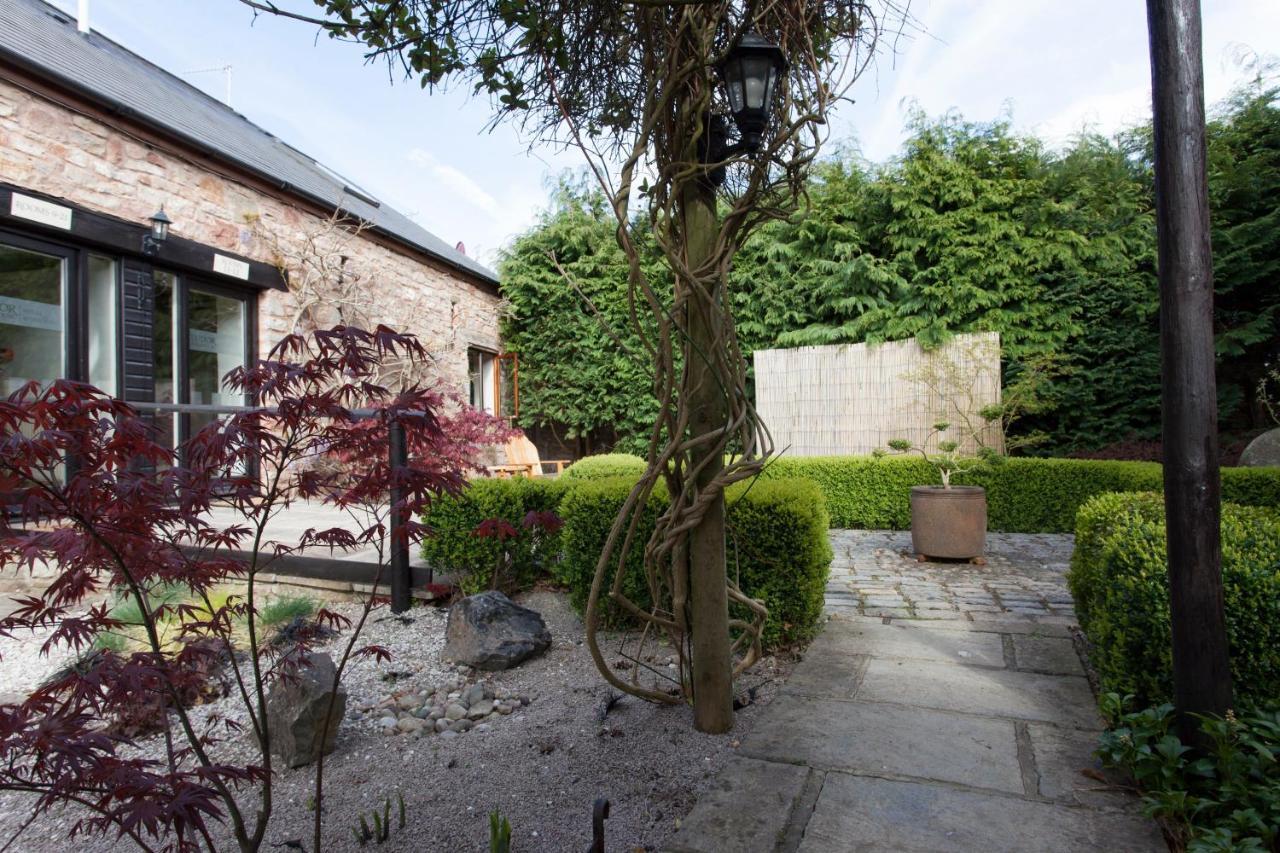 Double or Twin Room Garden View
