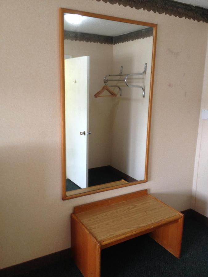 Queen Room with Two Queen Beds - Smoking