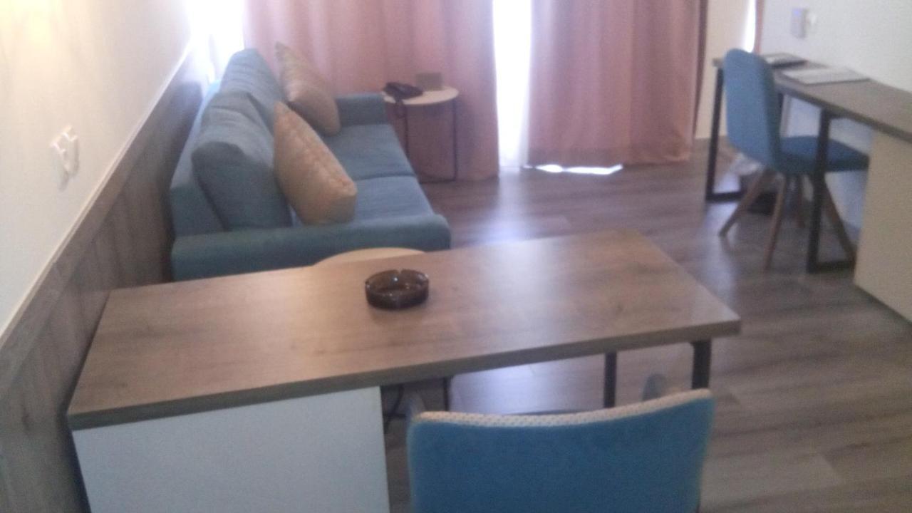 Premium Suite