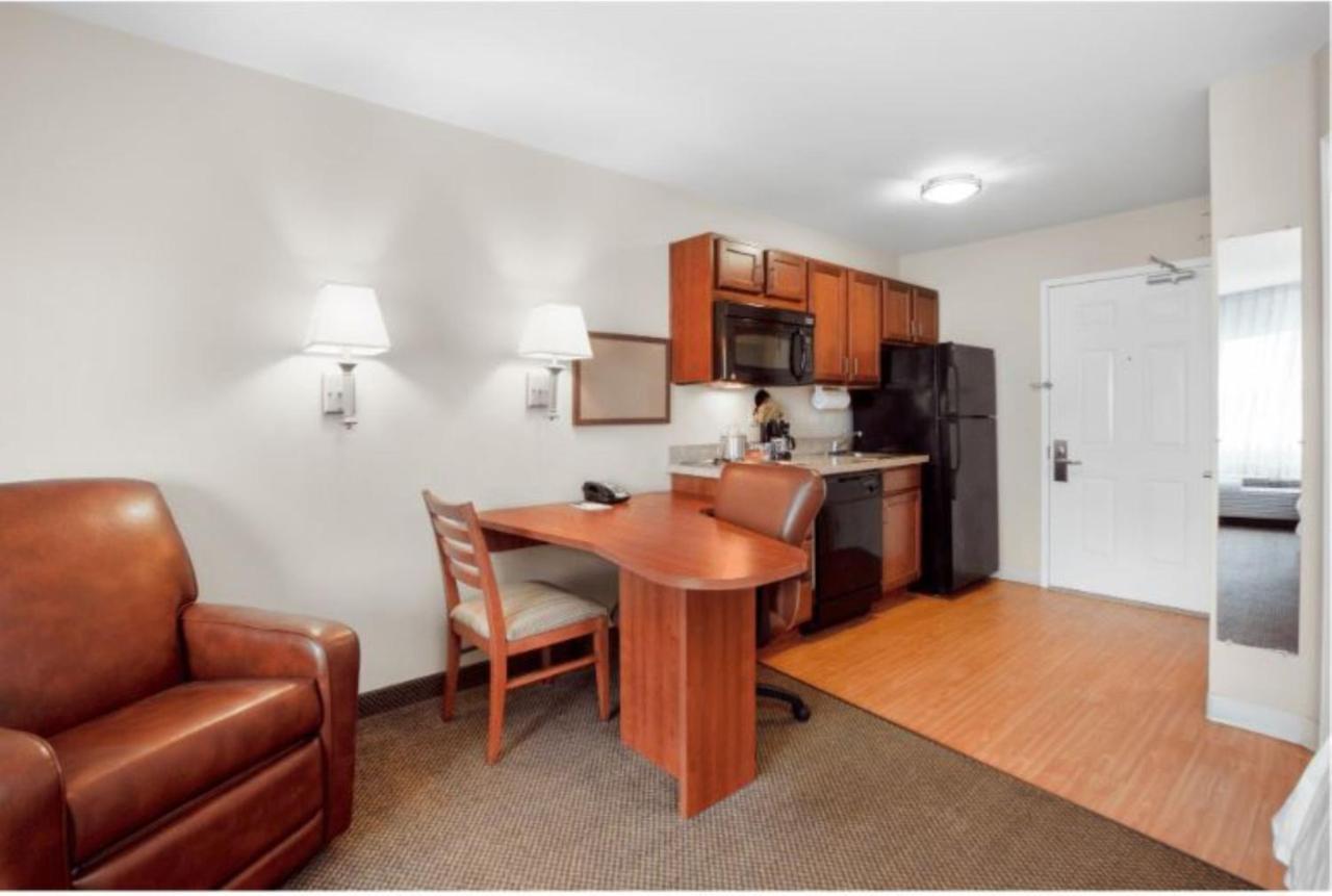 Queen Studio Suite
