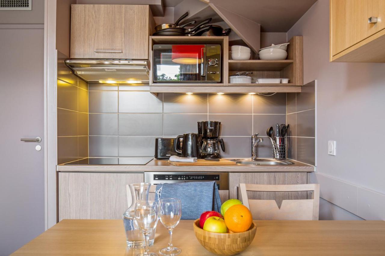 One-Bedroom Duplex Apartment,926563927:JPEG