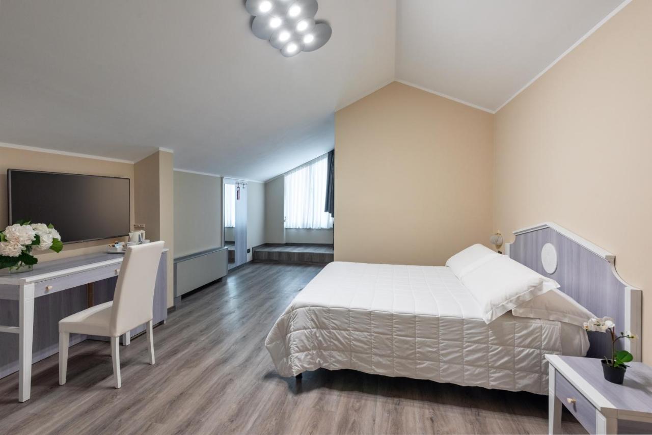 Junior Suite,928885354:JPEG