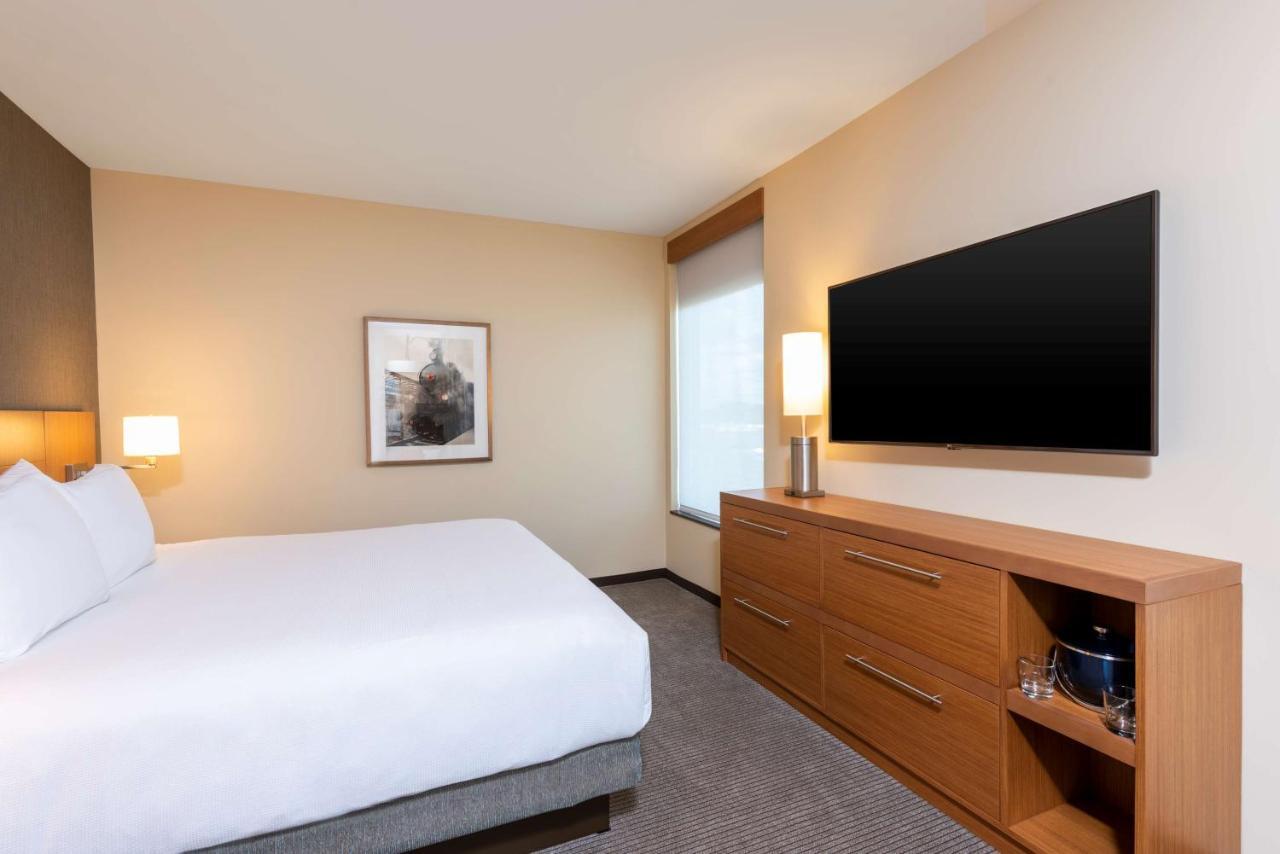 King Room with Sofa Bed