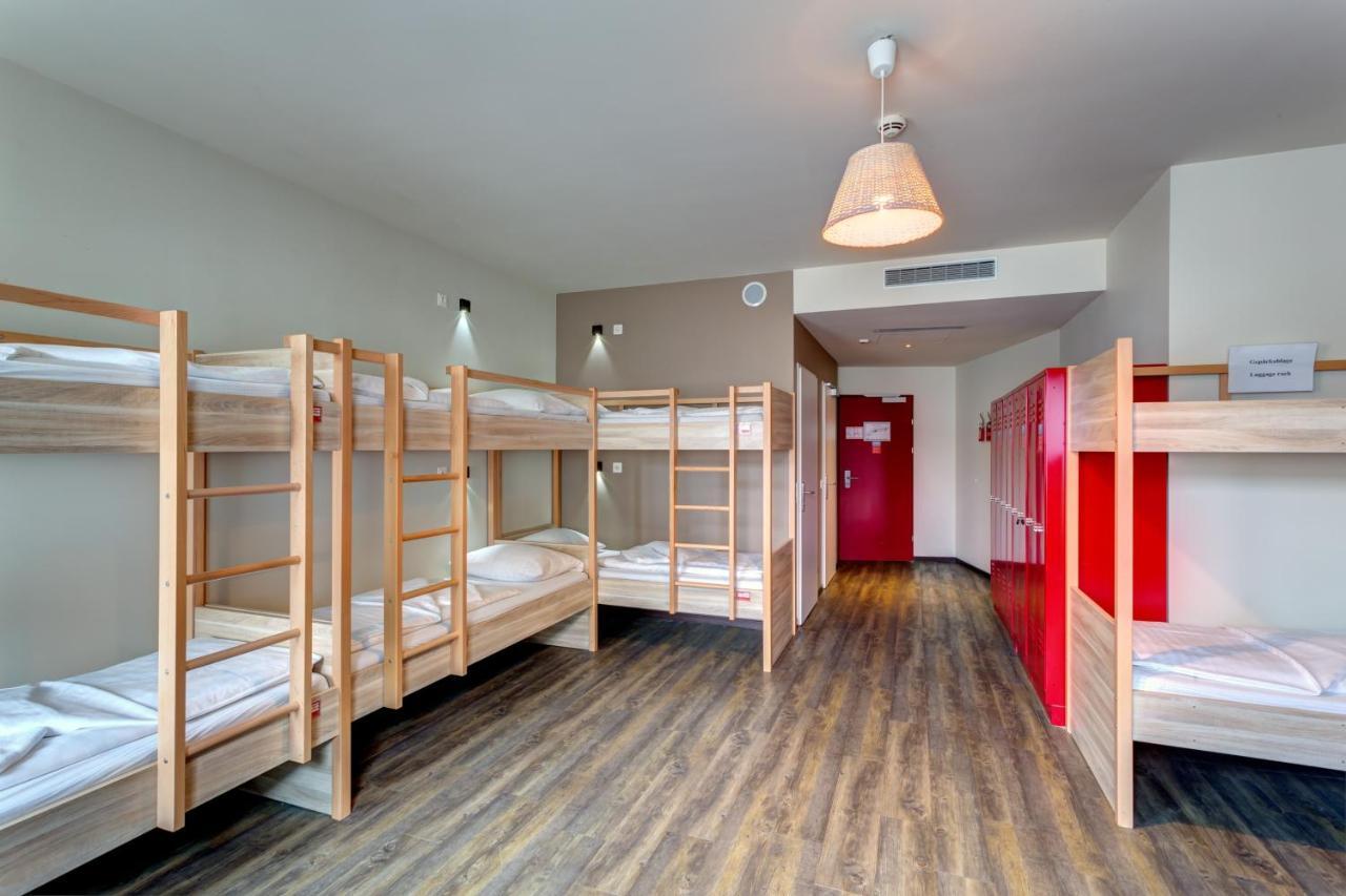 Bed 9-Bed Mixed Dormitory Room,932270278:JPEG