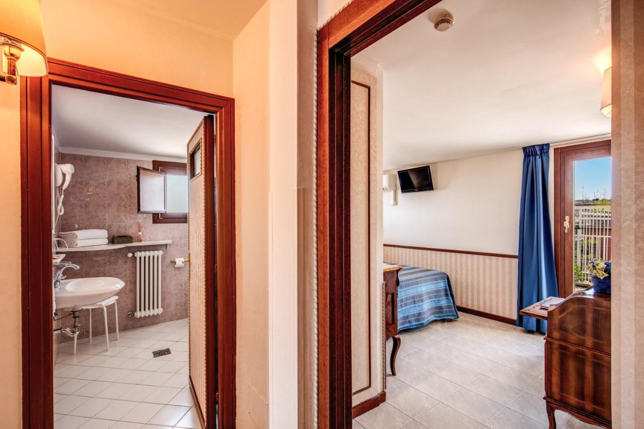 Vintage Double Room Terrace