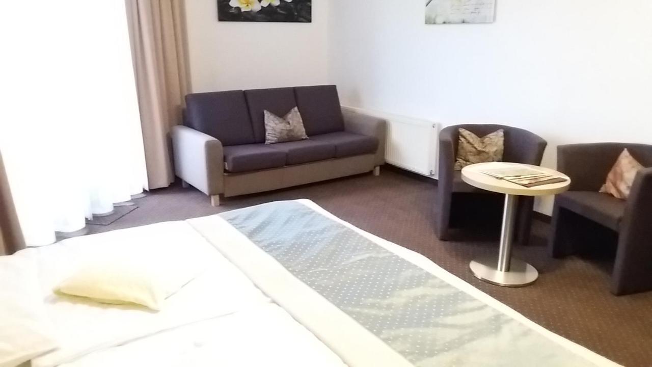 Dreibettzimmer