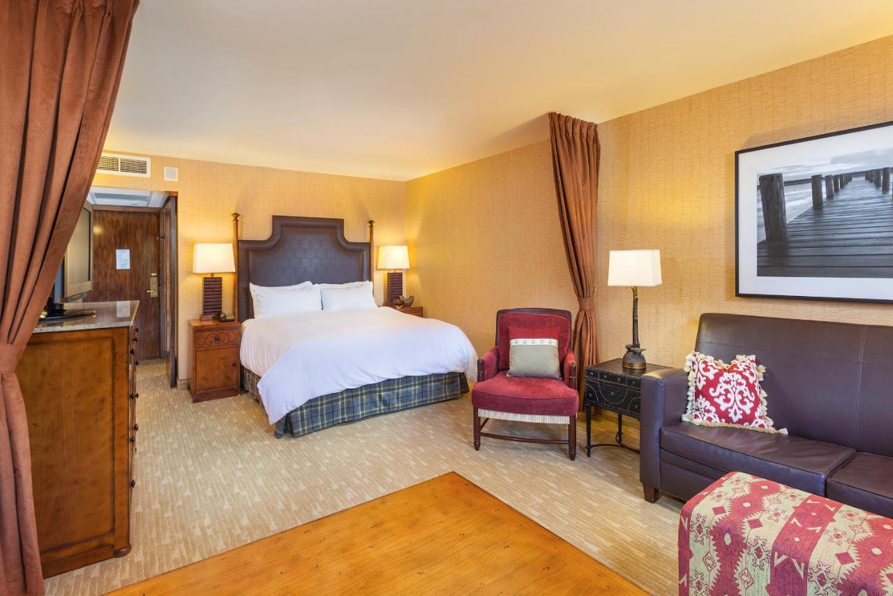 King Room with Sofa Bed - Disability Access