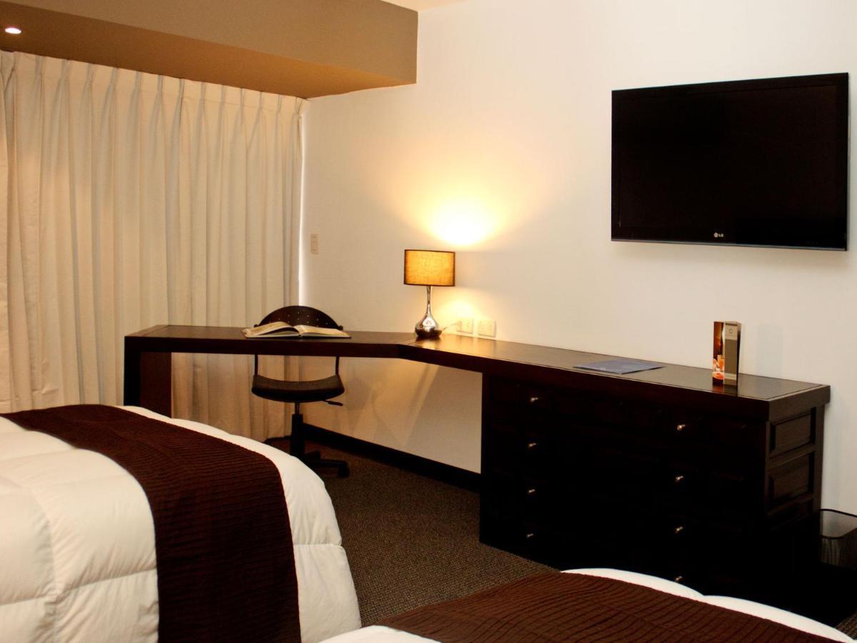 Twin Room - Non-Smoking