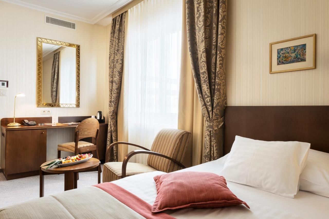 Business Single Room