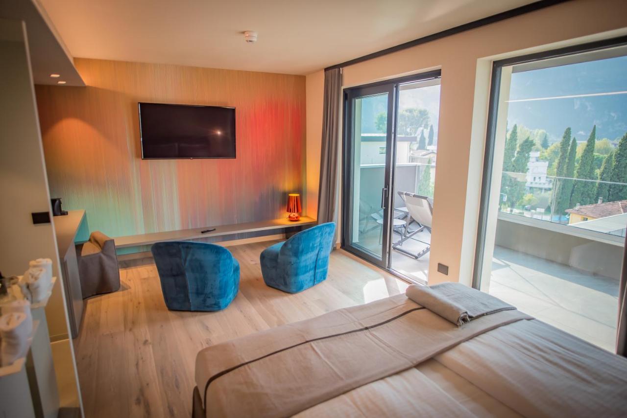 Deluxe Double Room Balcony Mountain View