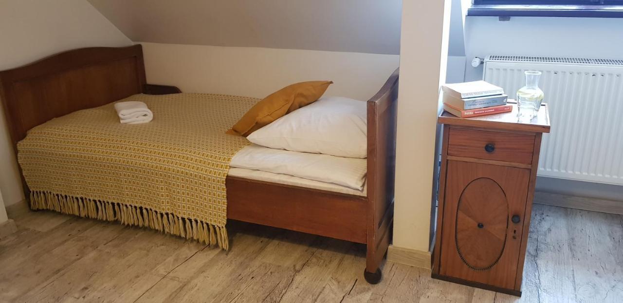 Twin Room with Bathroom