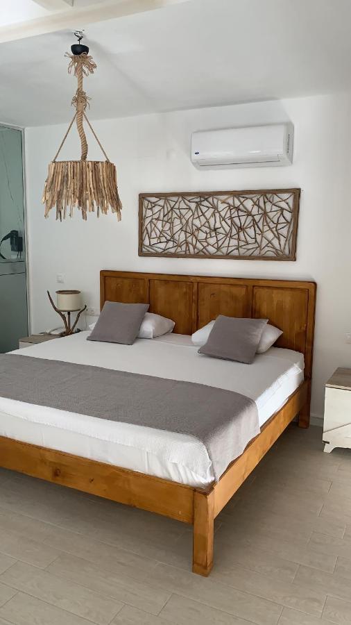 Honeymoon Room