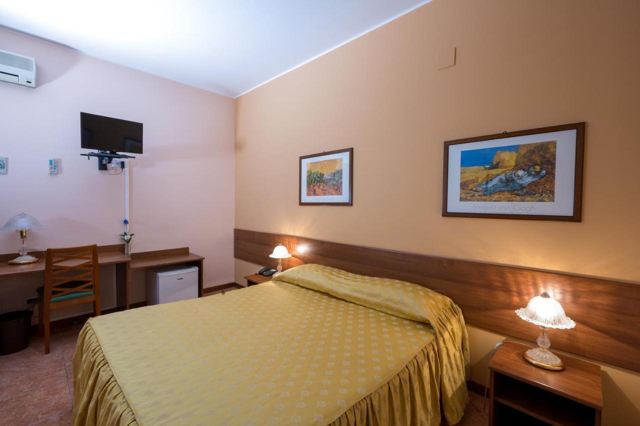 Double Room,962069788:JPEG
