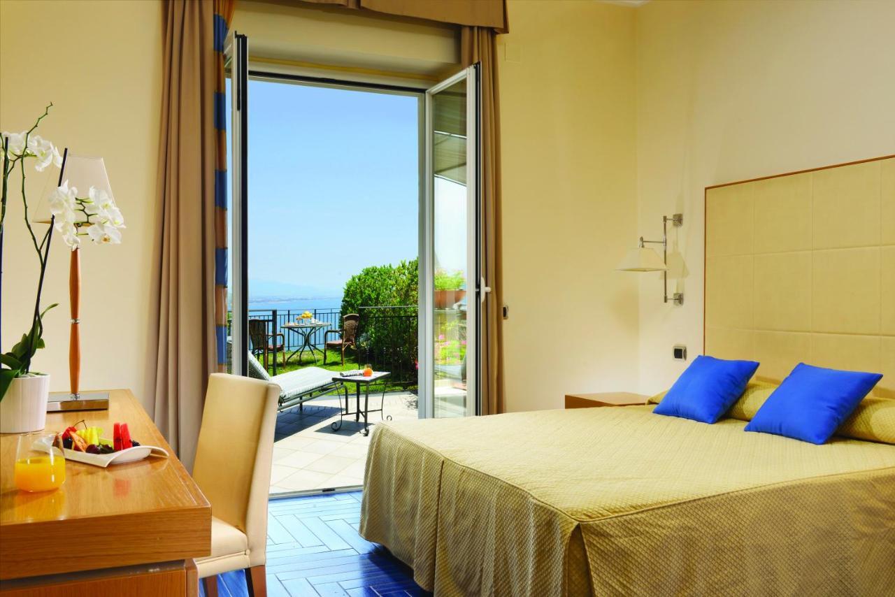 Deluxe Doppelzimmer mit Meerblick und Terrasse