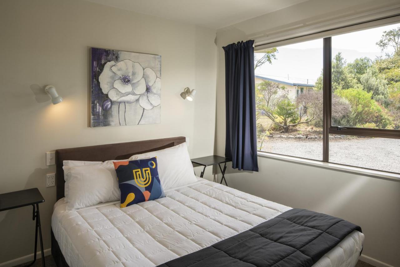 2 Bedroom Queen Apartment