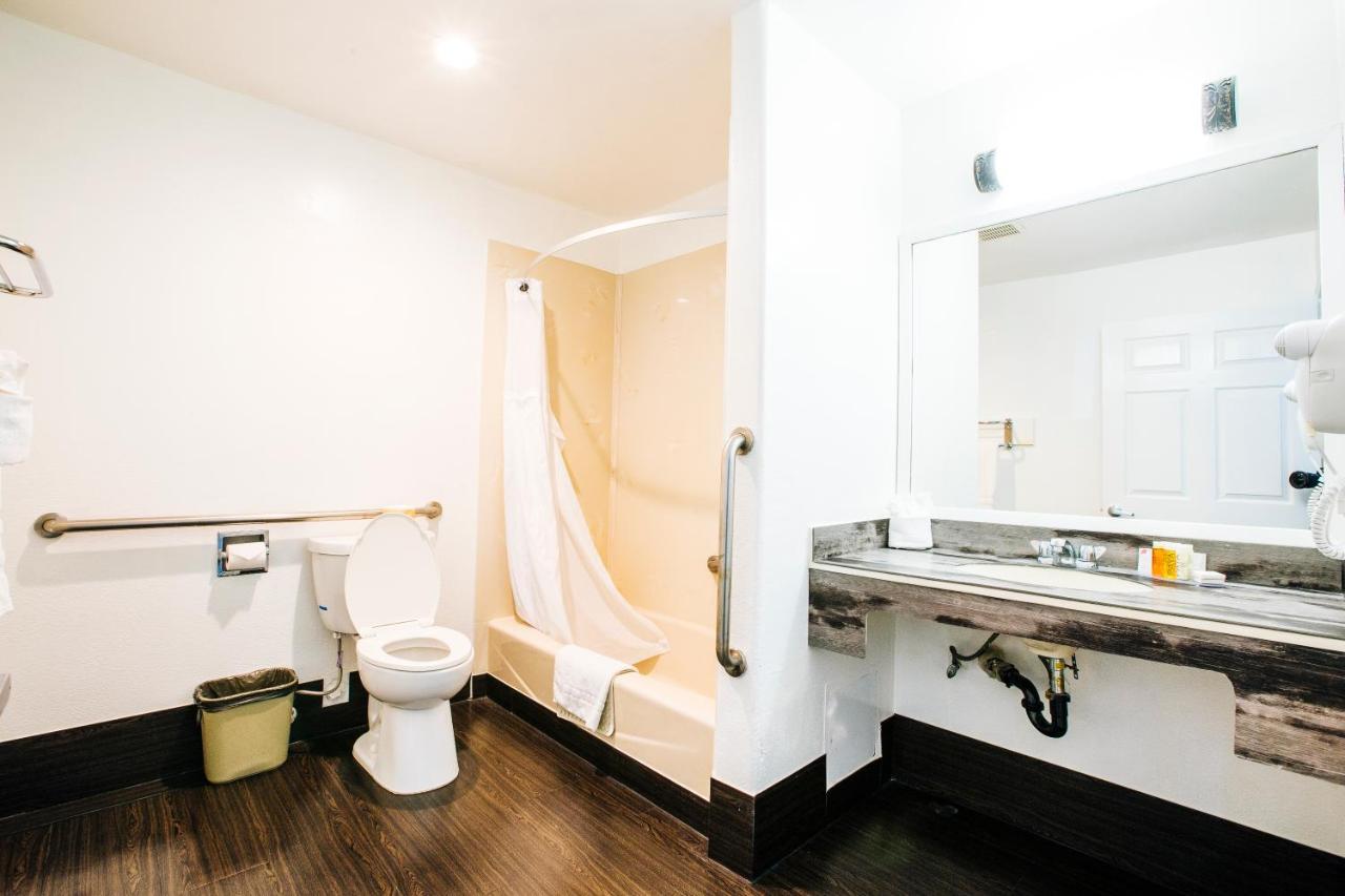 Habitación con 2 camas grandes - Adaptada para personas con discapacidad