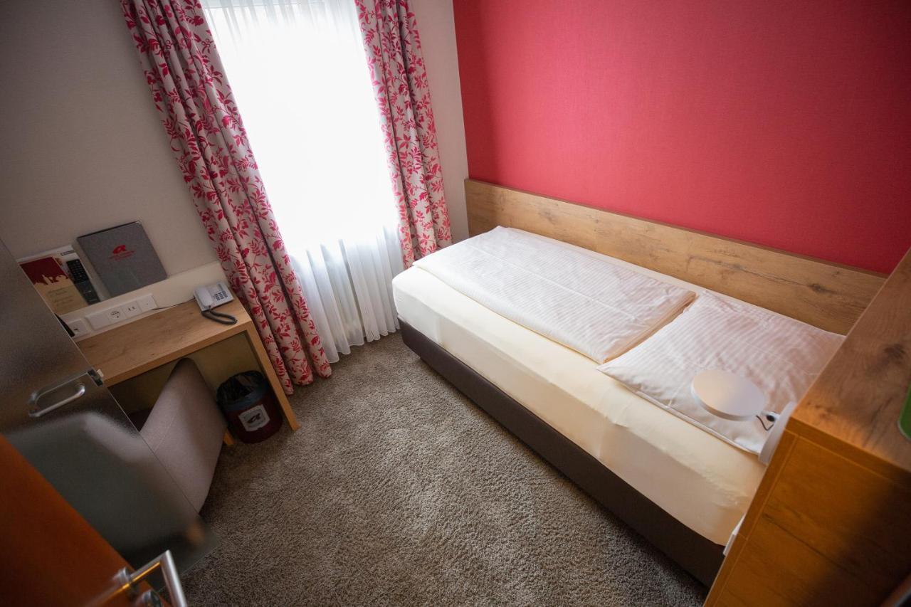 Small Single Room