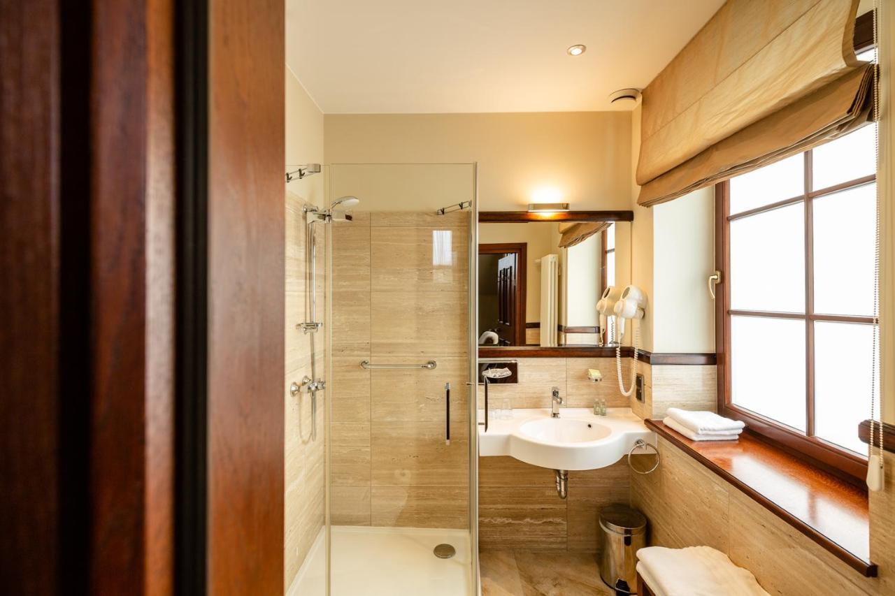 Junior Suite in Rządcówka building