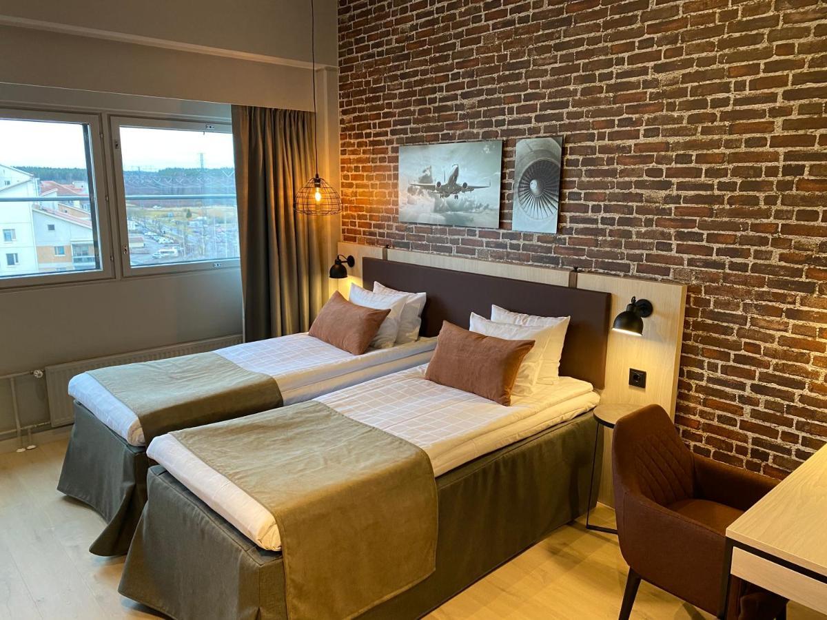 Standard Twin Room Kitchenette