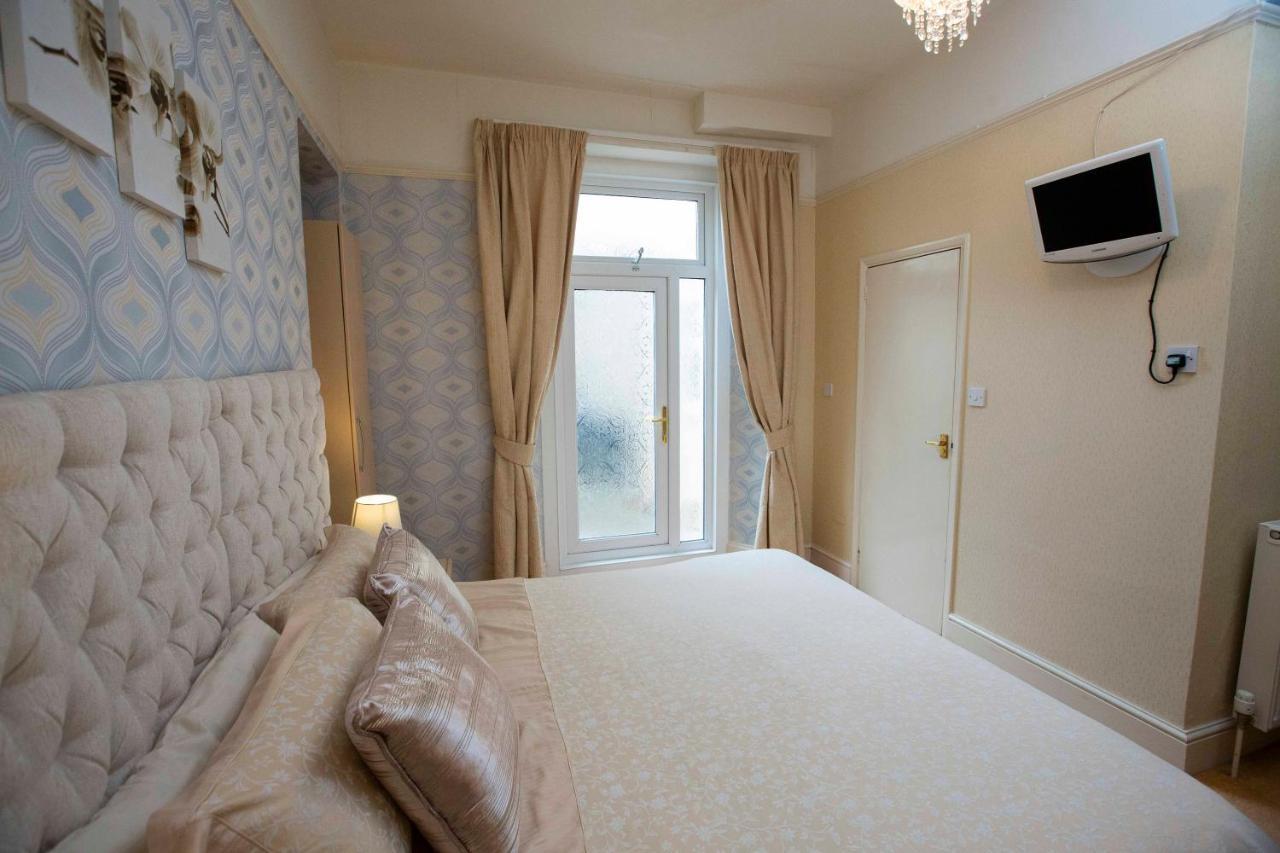 Twin Room with Terrace