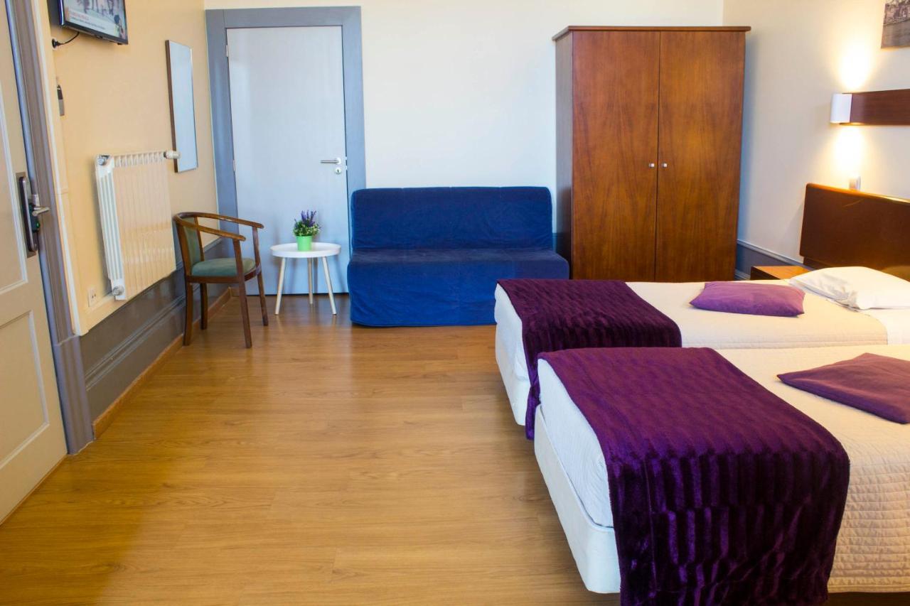 Suite Familiar com Varanda e Vista Jardim