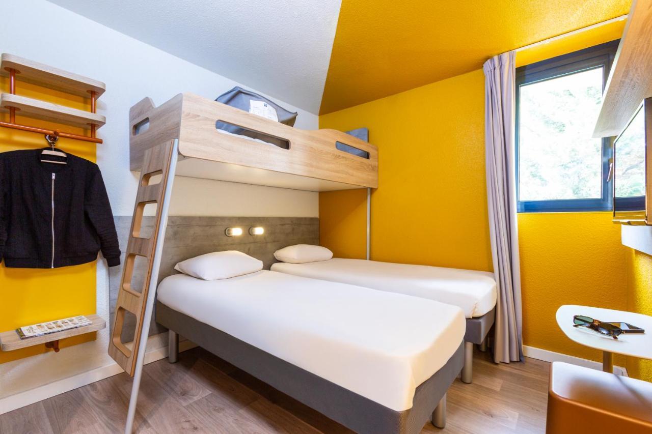 Triple Room with Three Single Beds