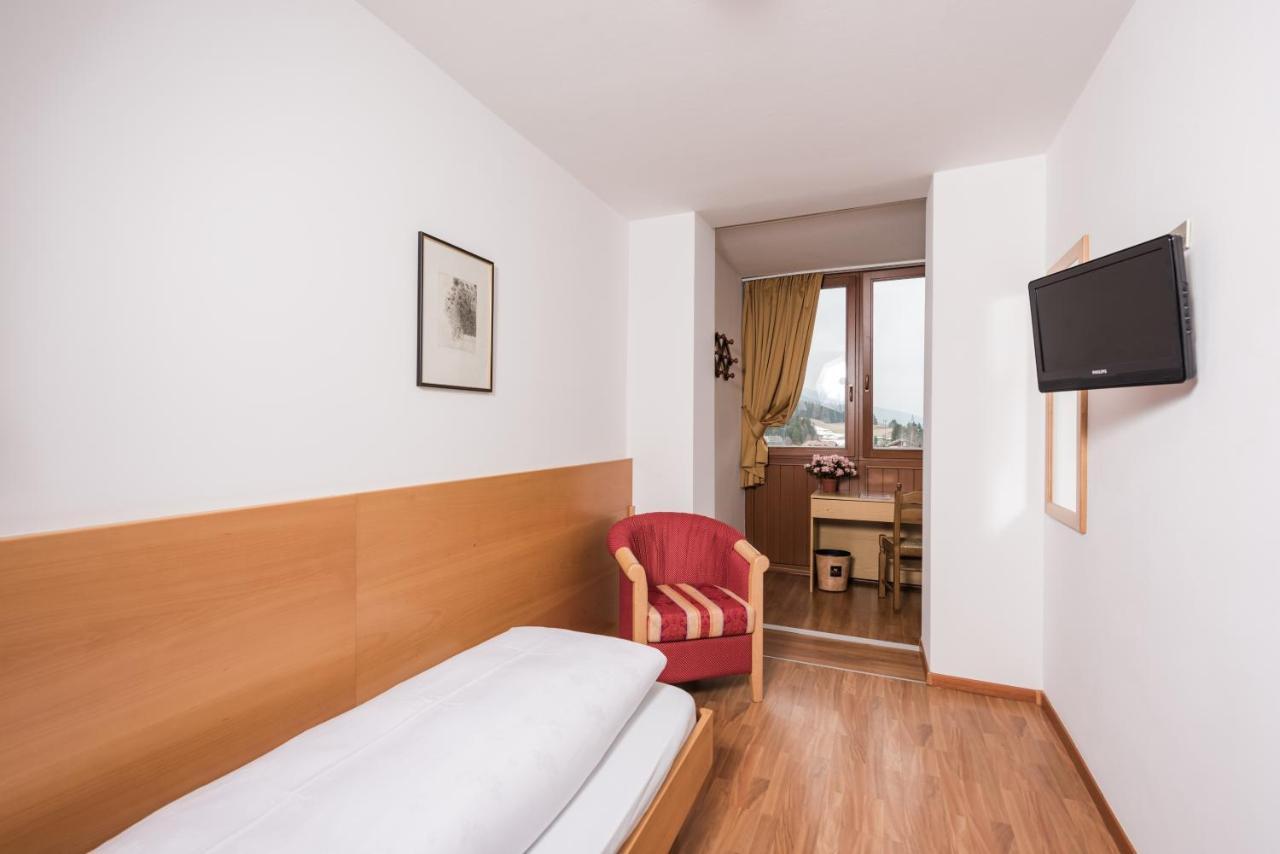 Single Room,990807796:JPEG
