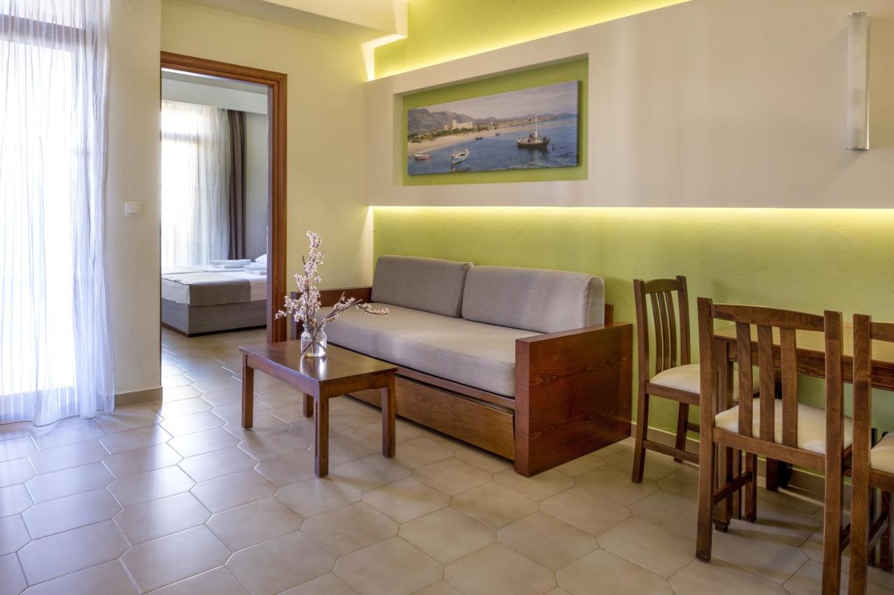 Superior One-Bedroom Apartment
