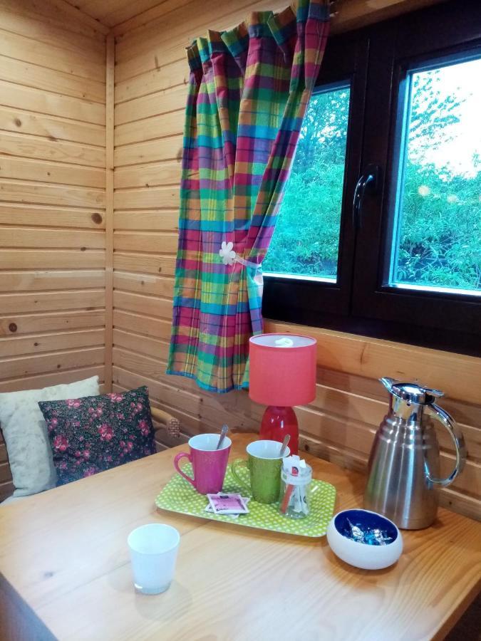 Wooden Caravan,995293531:JPEG