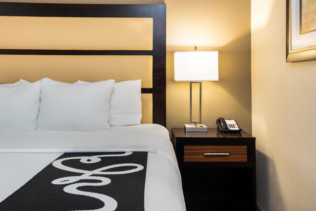 Queen Room Two Queen beds Room Mobility or Hearing Impaired Access Non-Smoking