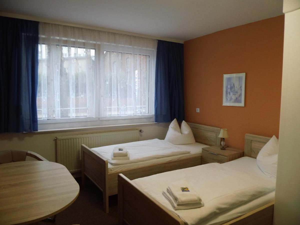 Zweibettzimmer (zur Vorderseite)