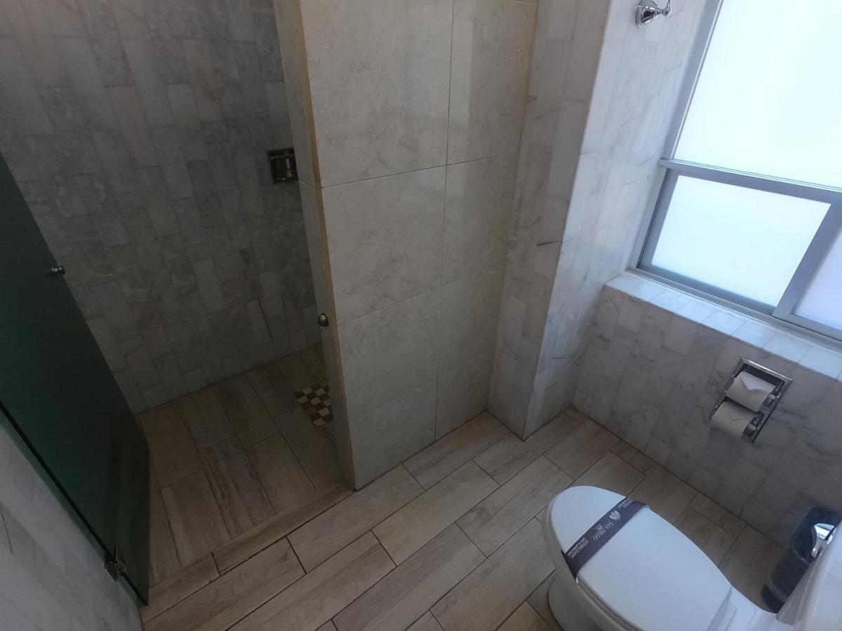 Habitación Doble Interior con camas dobles