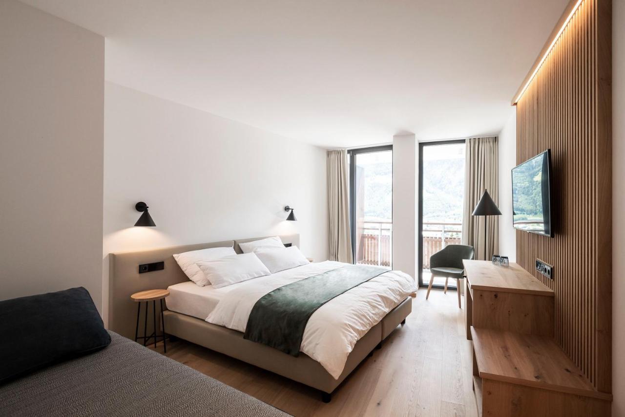 Deluxe Room,999714978:JPEG