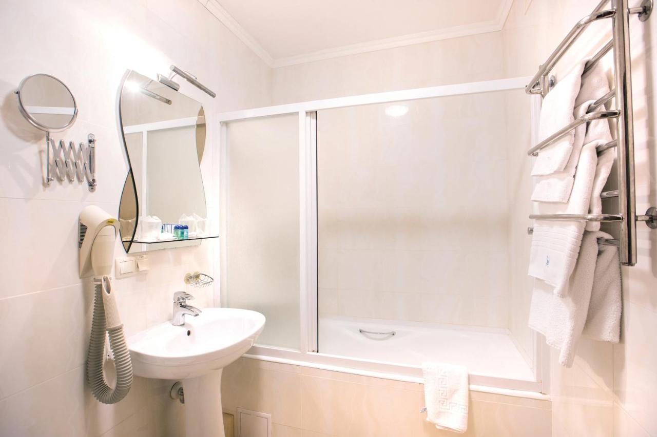 Small Junior Suite