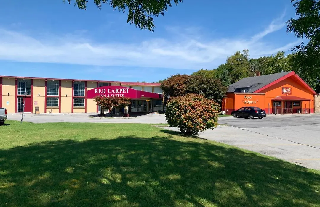 Red Carpet Inn & Suites Ebensburg-1