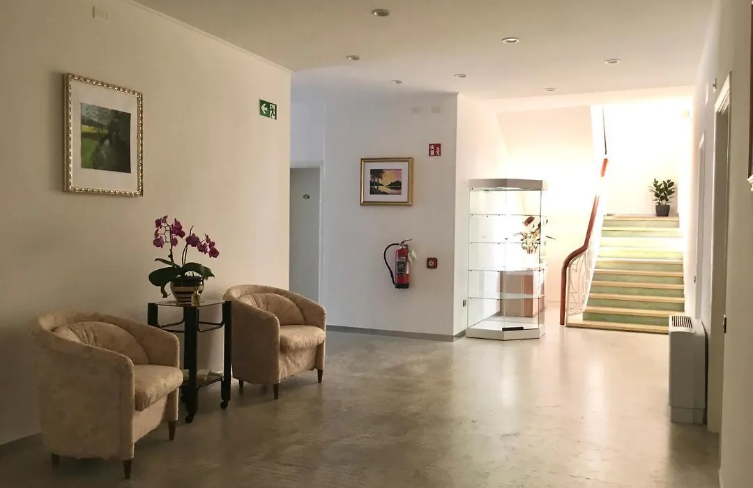 Hotel Trieste-1