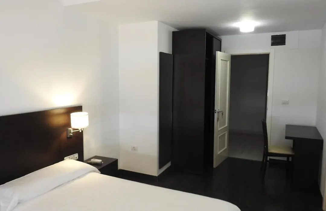 Hostal Meson de Paco-1