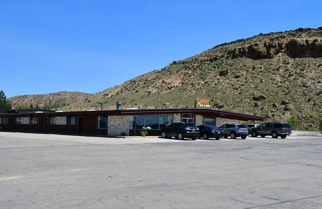 Prairie Inn-1