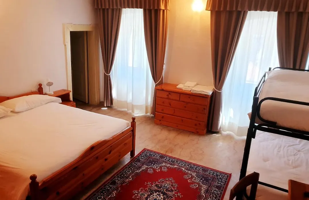 Albergo Trieste-1