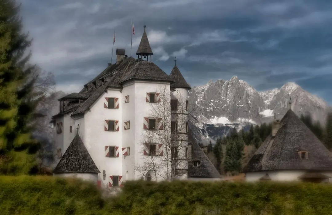 Schloss Münichau-1