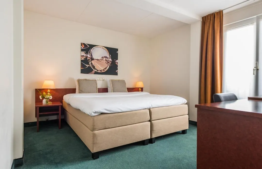Prominent Inn Hotel-1