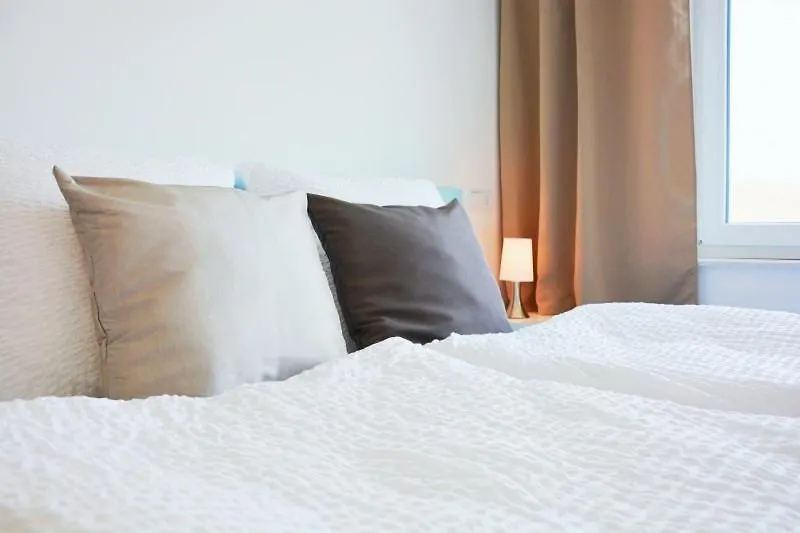 X-Hotel-1