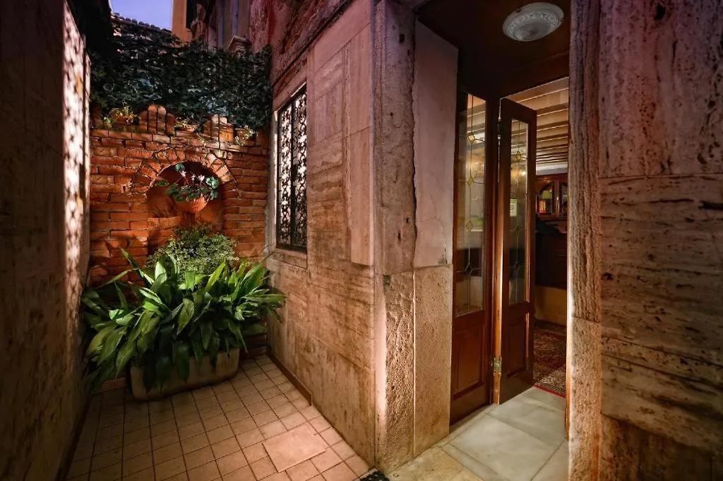 Residenza Hotel San Maurizio-1