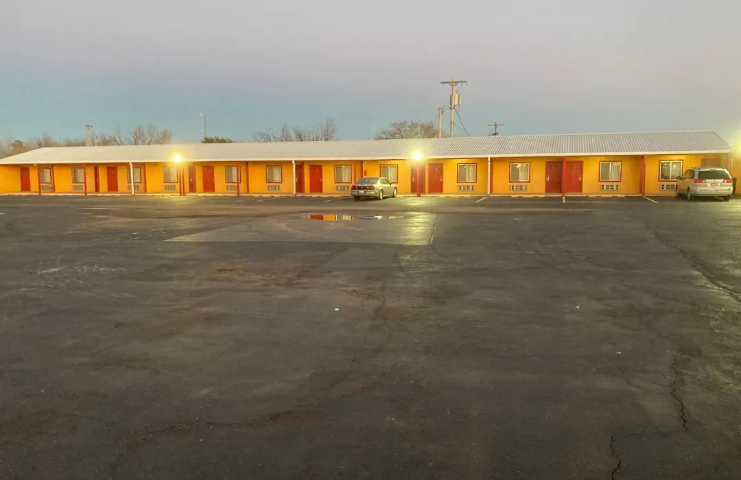 Childress Inn-1